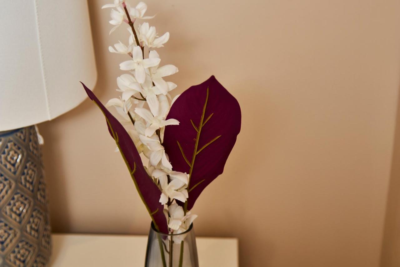 The Stunning Central Harrogate Abode - Sleeps 6 Bagian luar foto